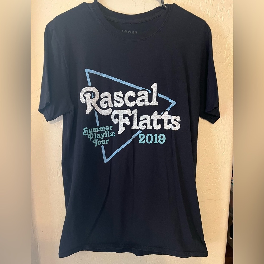 Rascal Flatts Concert Tee 2019 Summer Playlist Tour Graphic Shirt- Size M